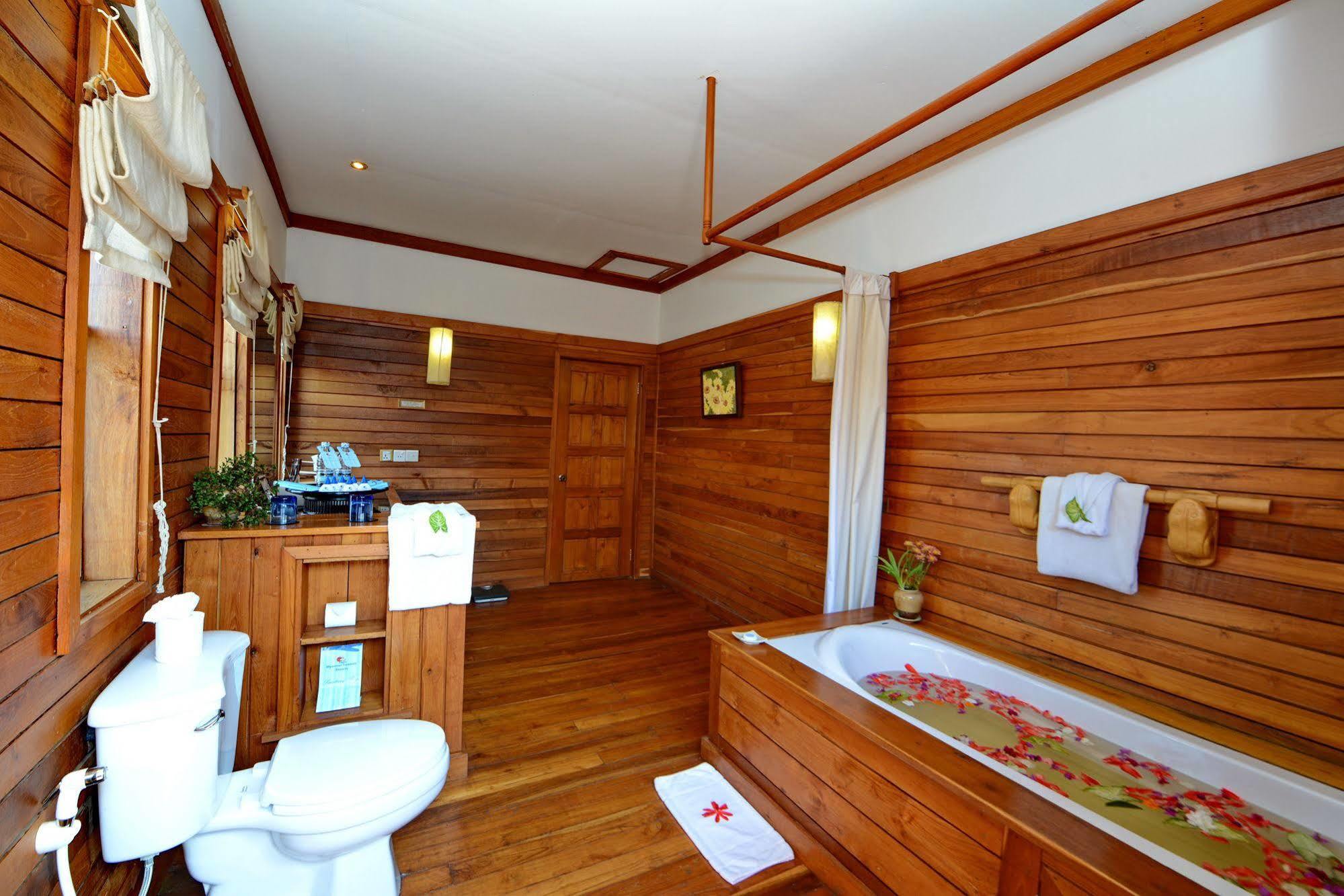 Myanmar Treasure Resorts Inle Inle Lake Exterior foto